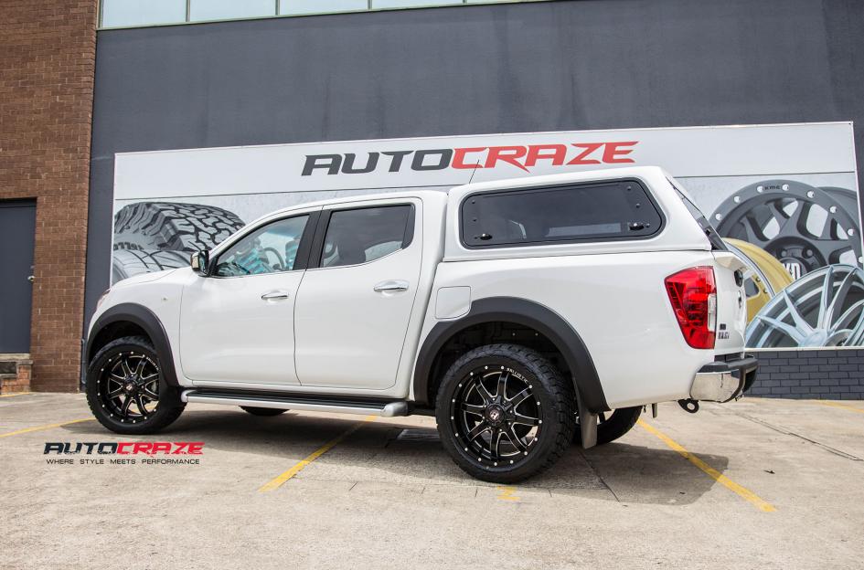 NISSAN NAVARA ANVIL GLOSS BLACK MILLED ACCENTS